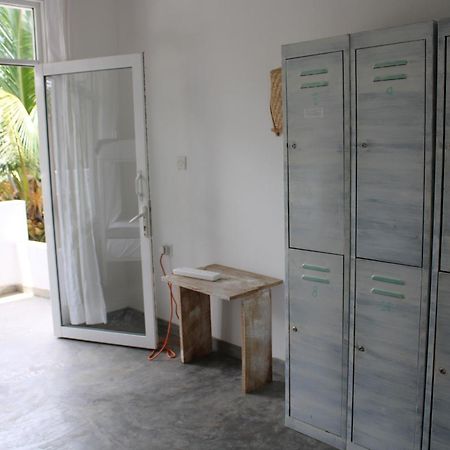 מיריסה Sun & Moon Hostel מראה חיצוני תמונה
