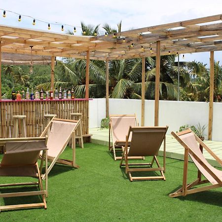 מיריסה Sun & Moon Hostel מראה חיצוני תמונה