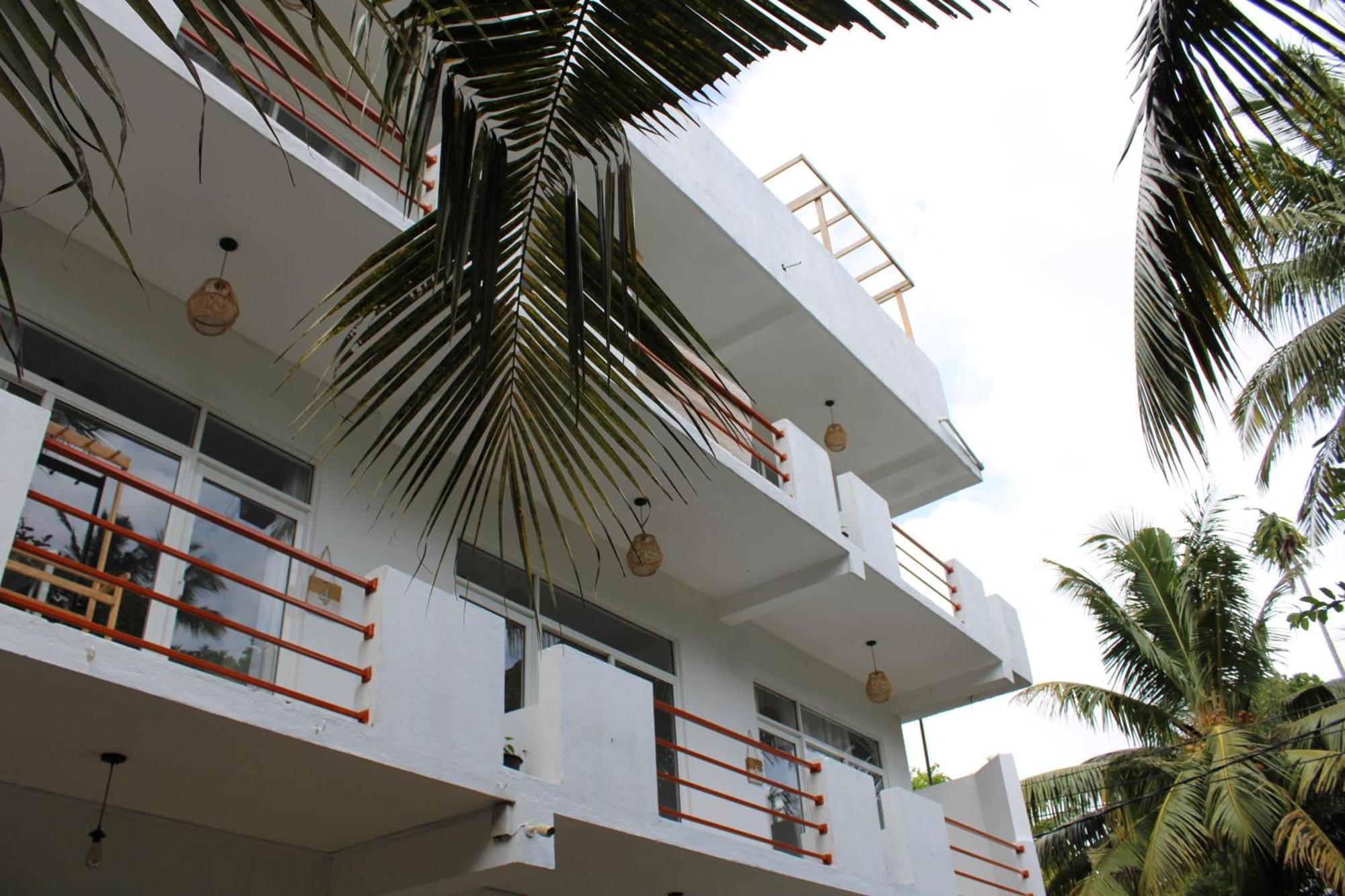 מיריסה Sun & Moon Hostel מראה חיצוני תמונה